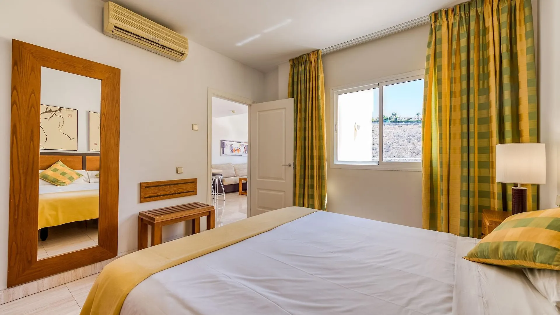 **** Apartahotel Holiday Club Sol Amadores Puerto Rico  España