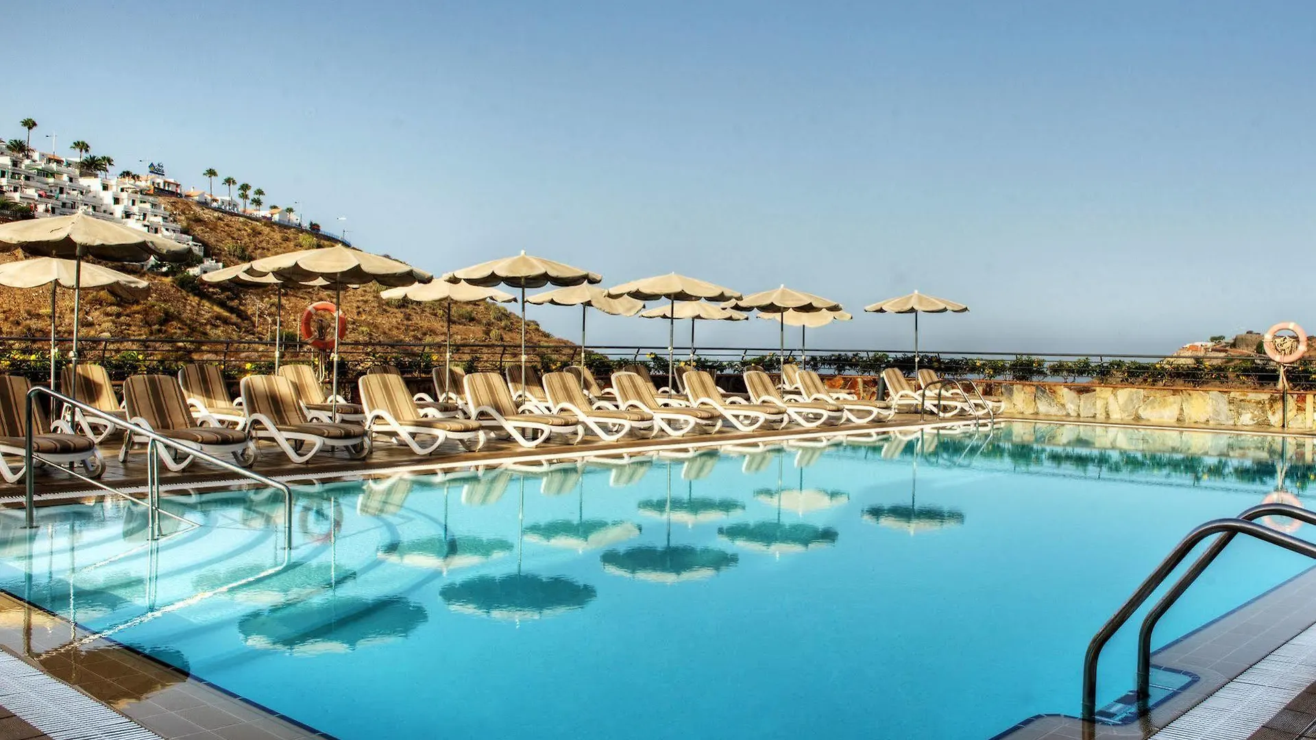 Apart Otel Holiday Club Sol Amadores Puerto Rico